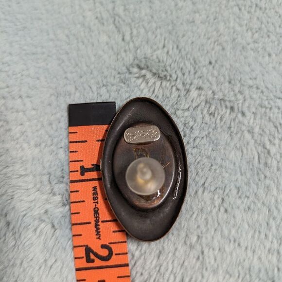 Vintage Treska Oblong Bronze/Grey Tone Metal and Faux Abalone Pierced Earrings - Picture 6 of 8